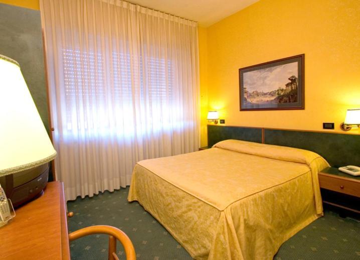 Single Room,29726474:JPEG