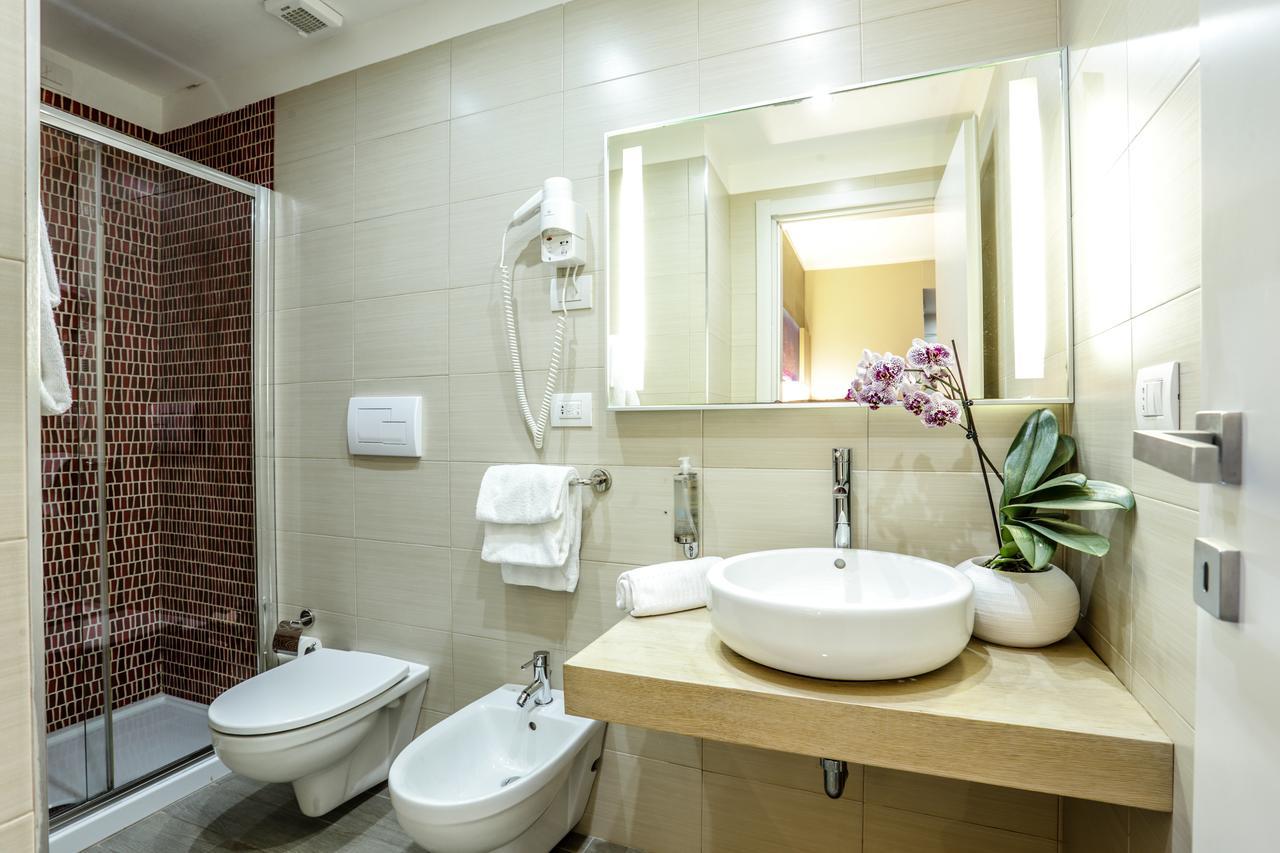 Deluxe Double or Twin Room Sea View