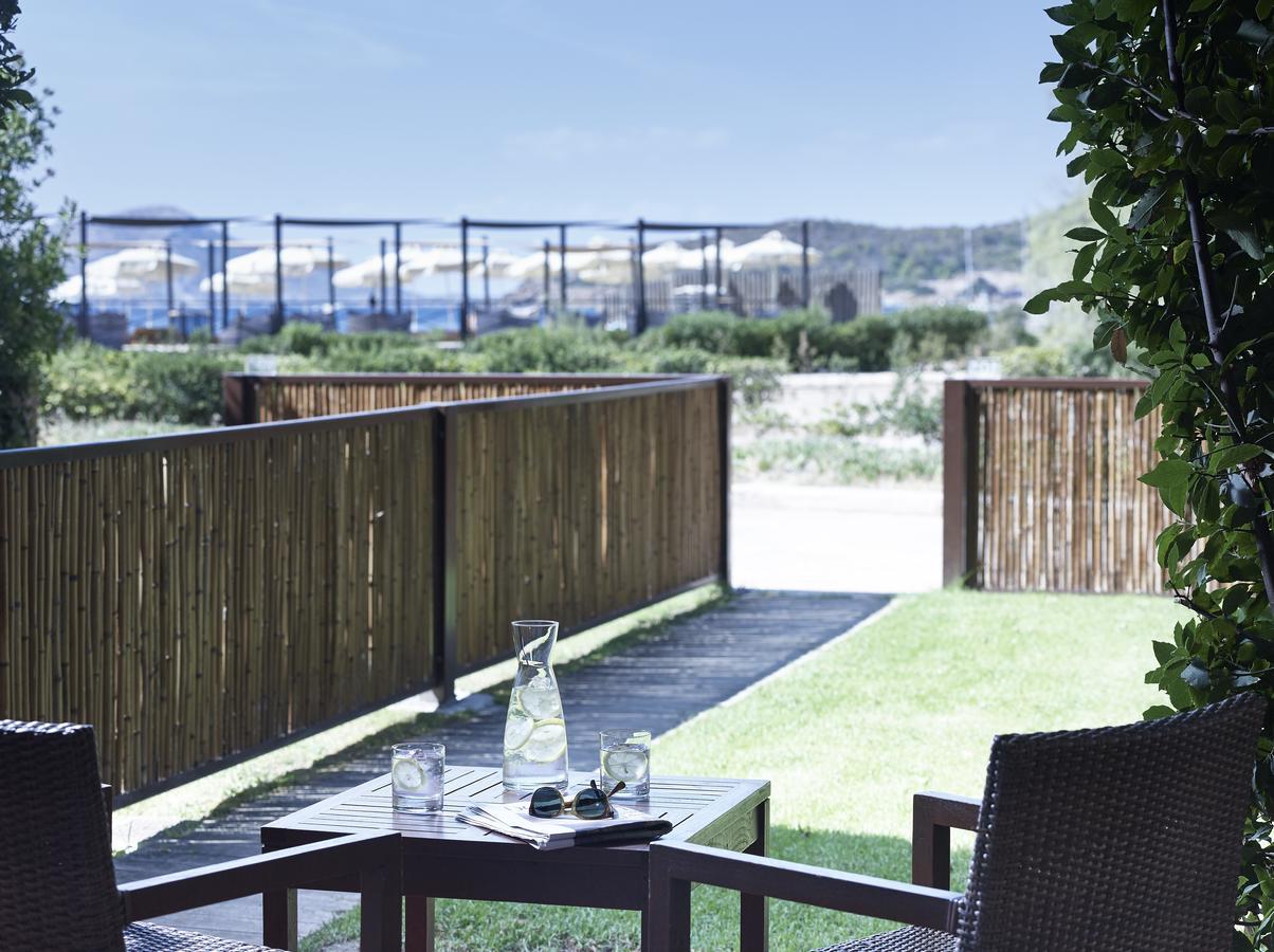 Dreibettzimmer mit Gartenblick