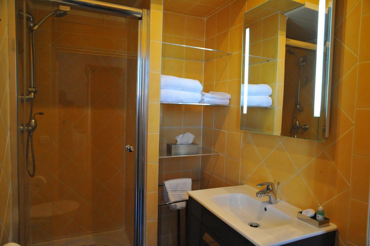 Standard Double Room,814896107:JPEG