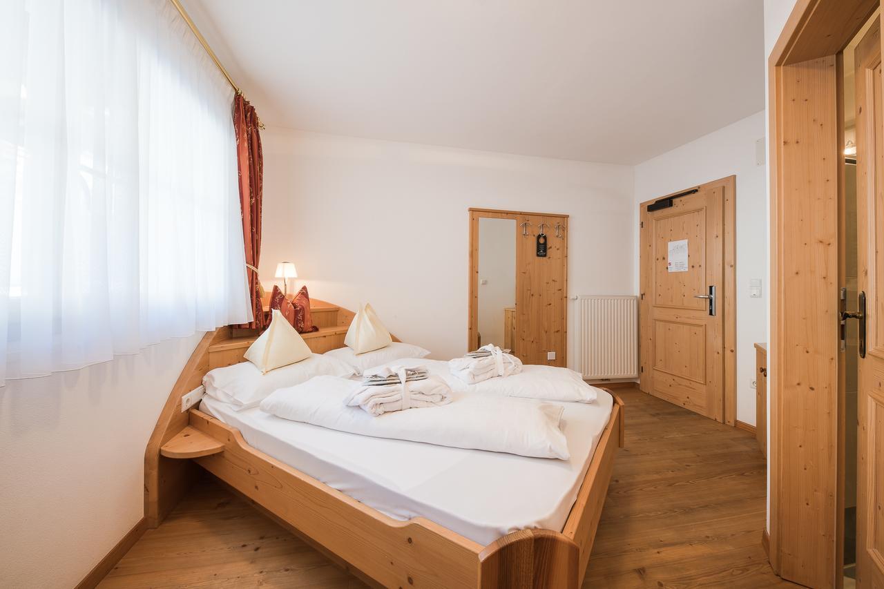 Double Room,633126045:JPEG