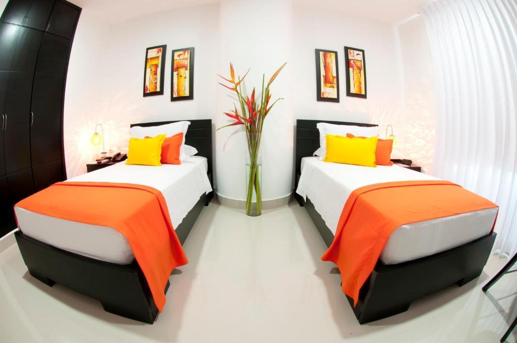 Standard Double or Twin Room,63681931:JPEG