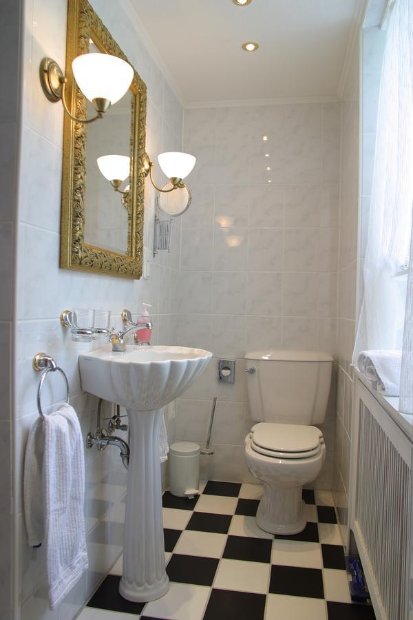 Double Room,1666026940:JPEG