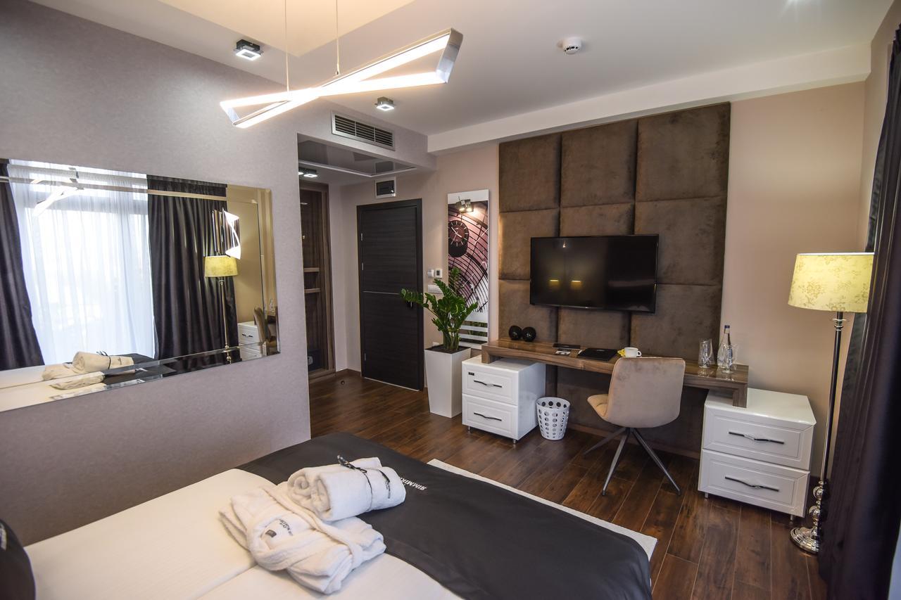 Standard Double Room - Free Airport Shuttle