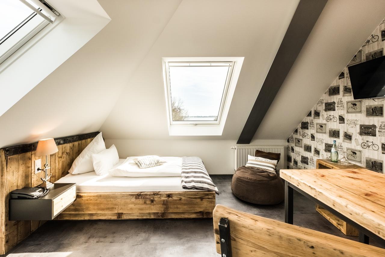 Einzelzimmer mit Seeblick