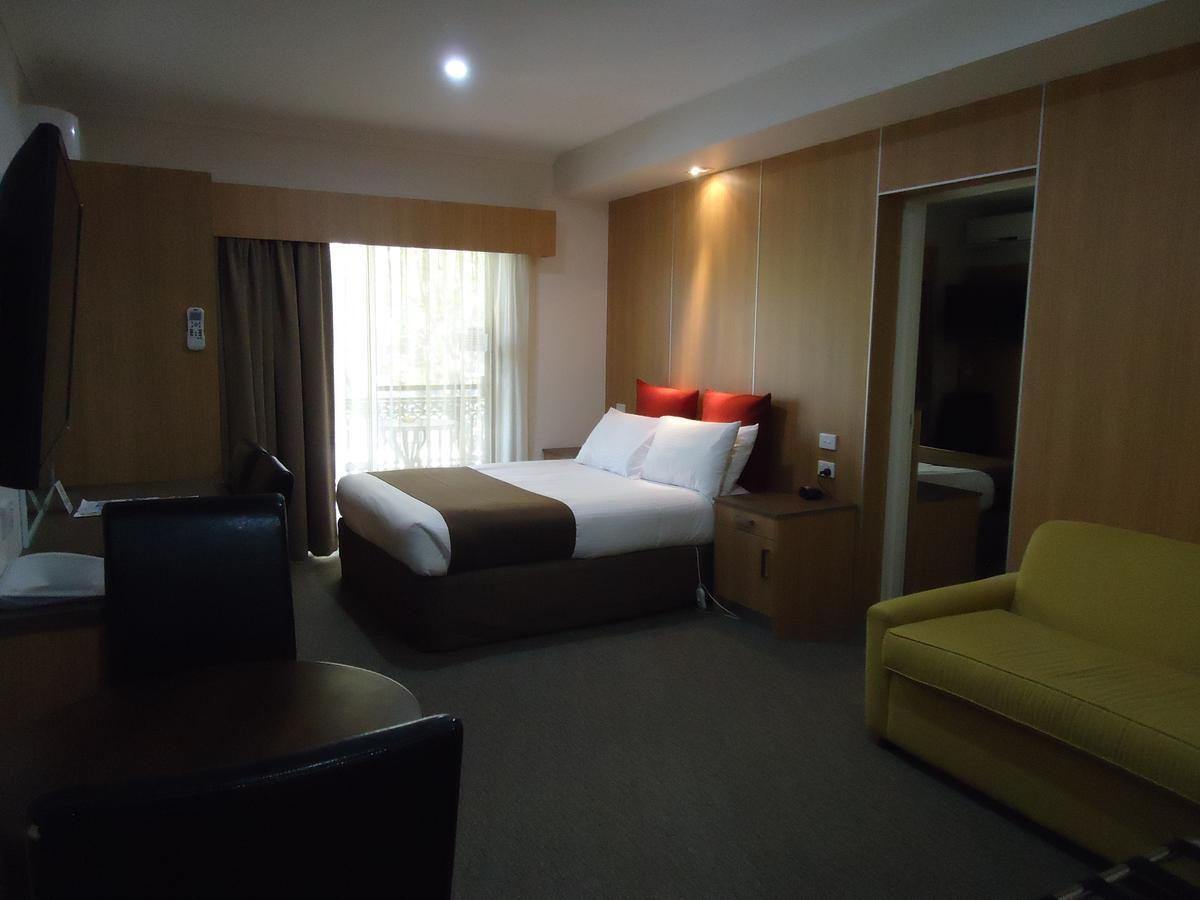 Deluxe Family Suite