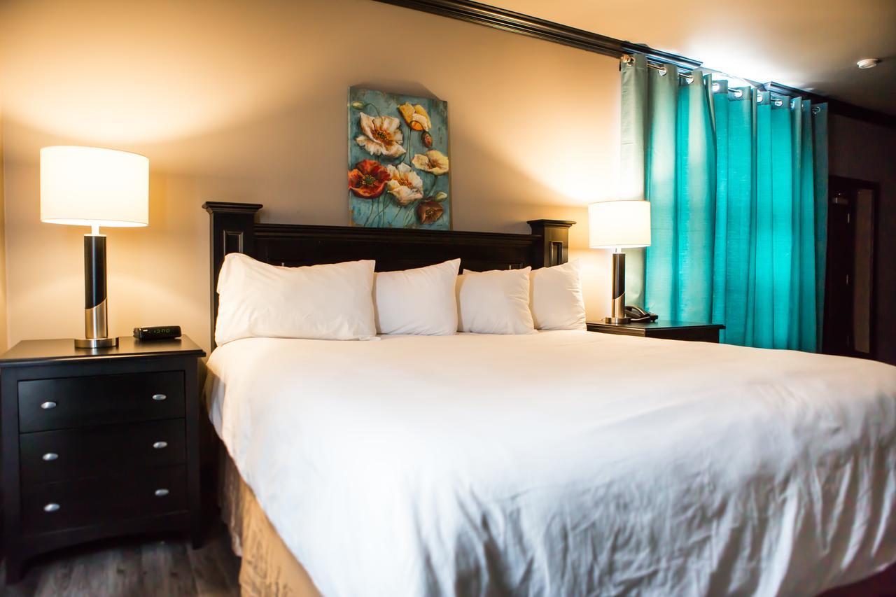 King Room with Jacuzzi