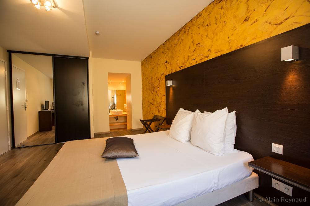 Double Room,649373706:JPEG