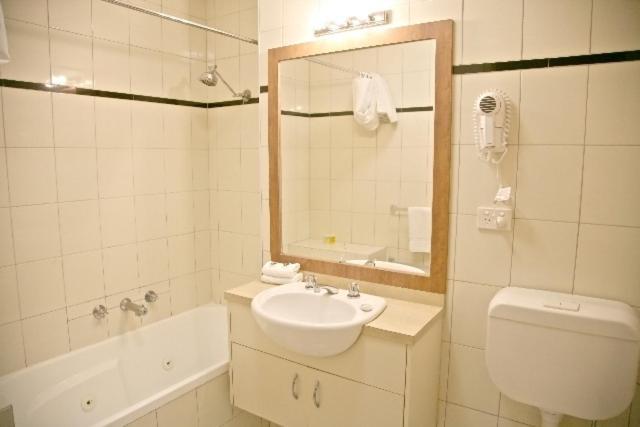 Executive Double Room with Spa Bath