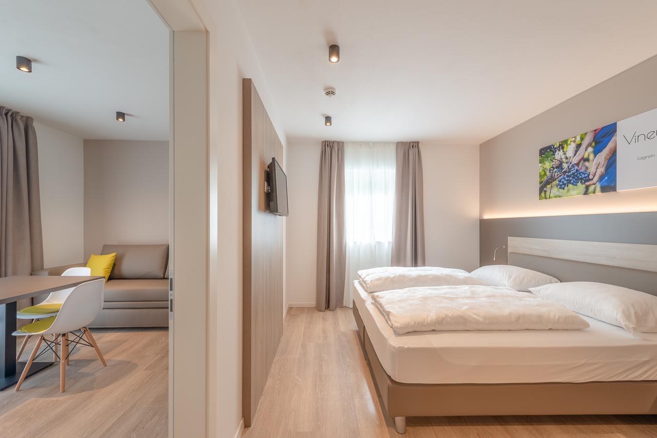 One-Bedroom Suite,653275257:JPEG