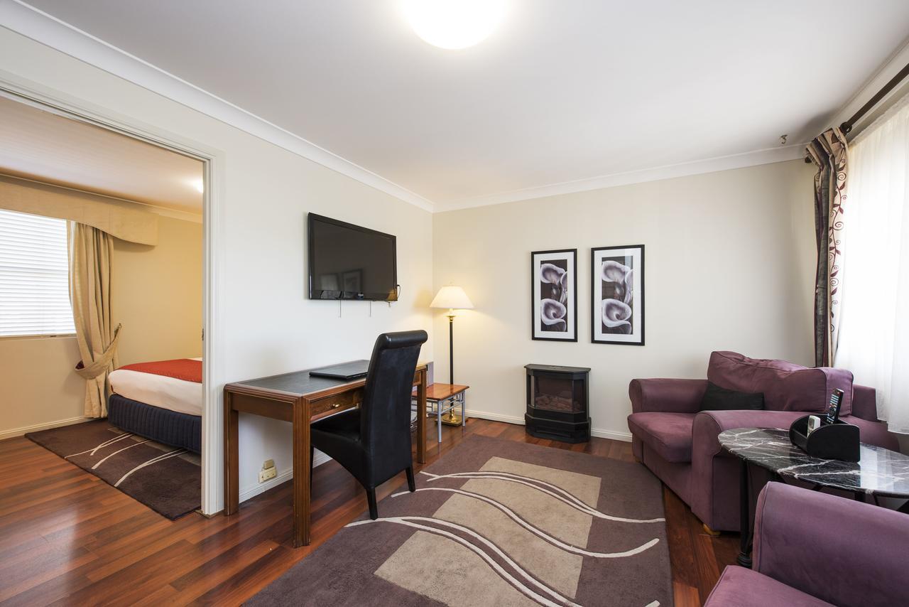 One-Bedroom Suite