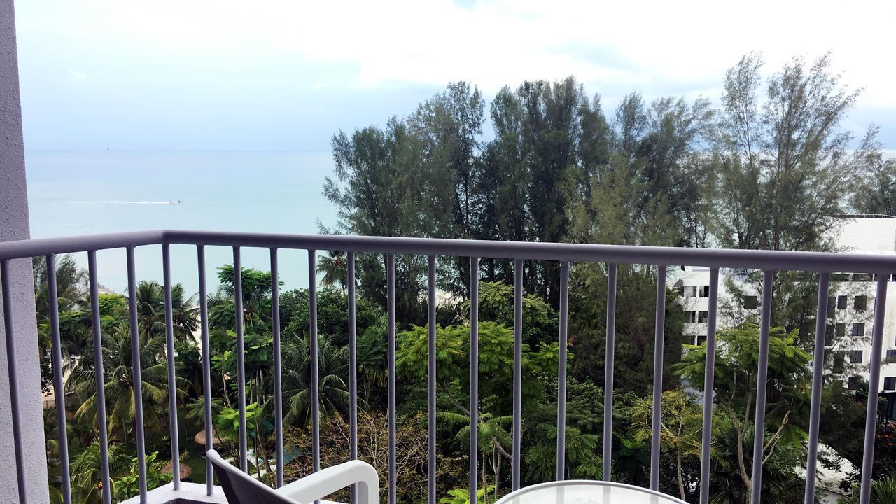 Family Suite with Partial Sea View