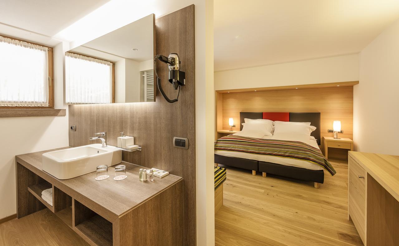 Double or Twin Room Balcony