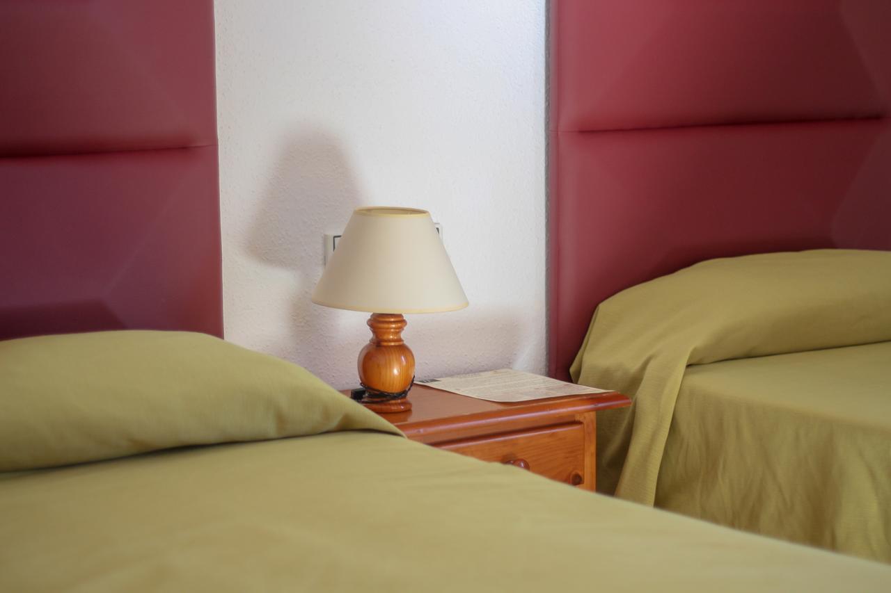 Double or Twin Room,654520398:JPEG