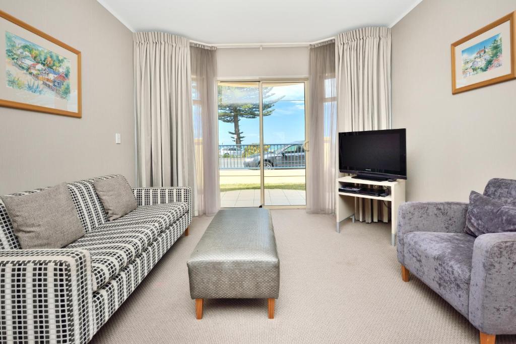 One-Bedroom Suite - Disability Access