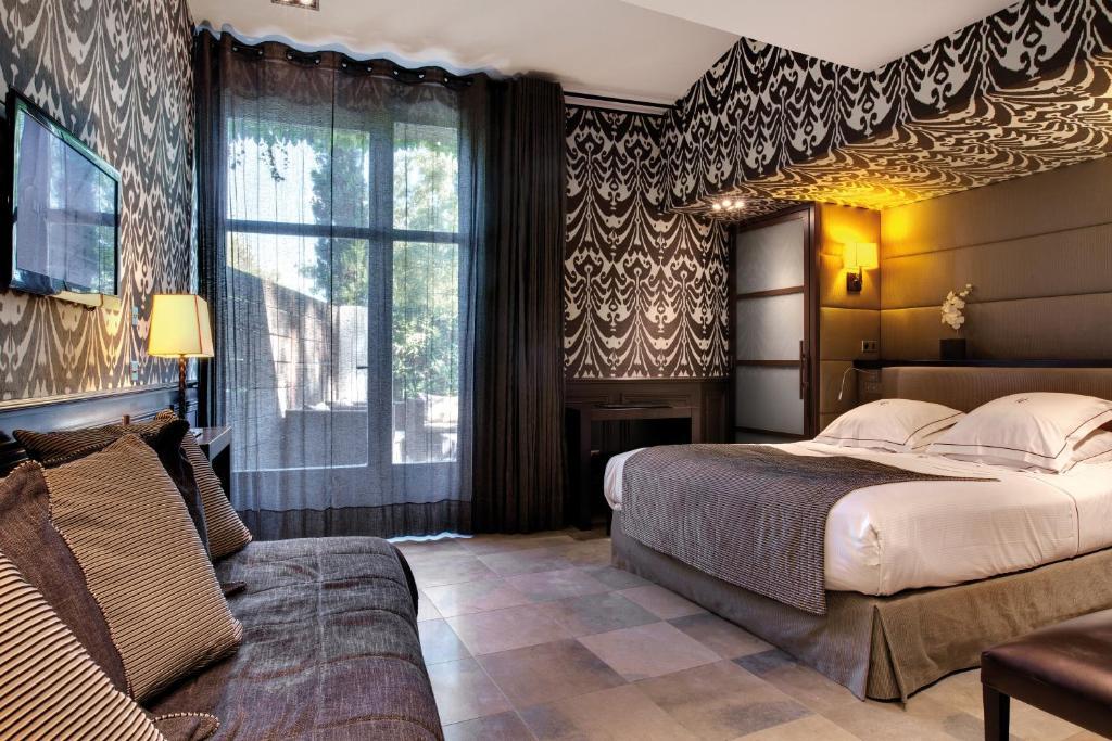Junior Suite (2 Adults)