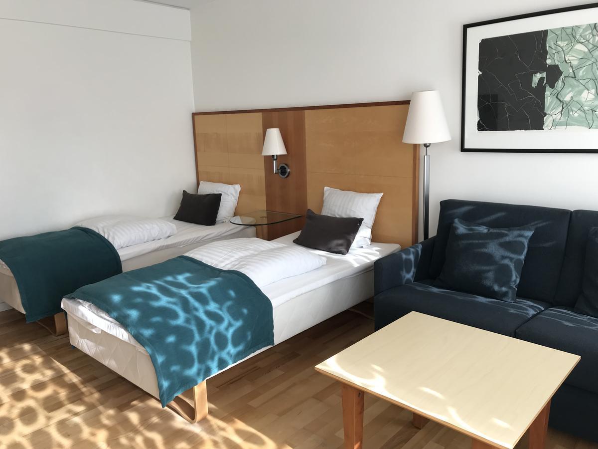Large Twin Room Extra Bed