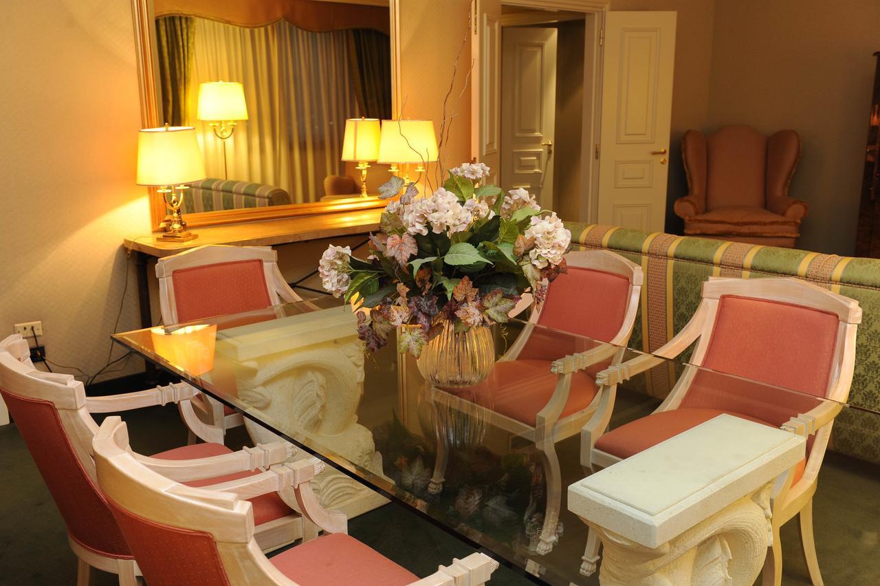 Deluxe Suite,1209348916:JPEG
