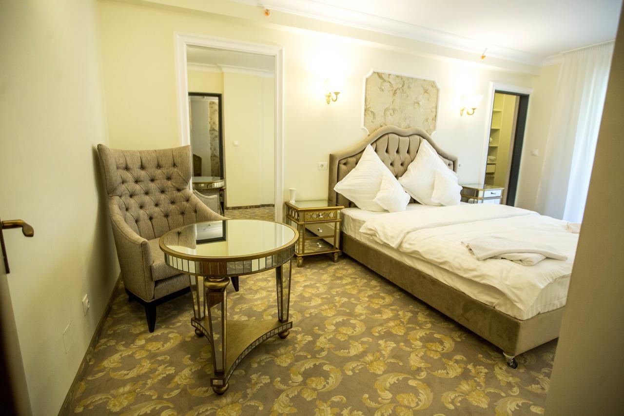 Executive Suite mit Balkon