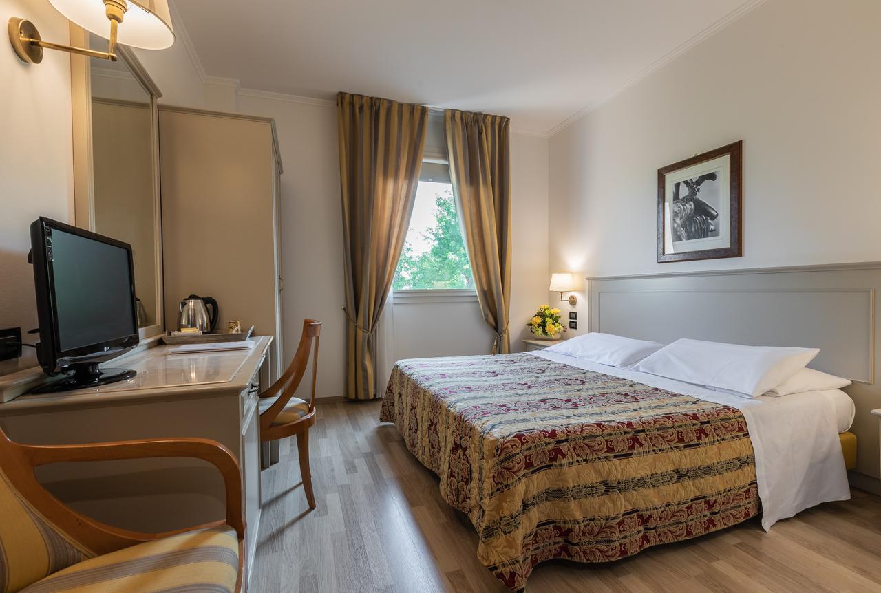 Double Room,664650003:JPEG
