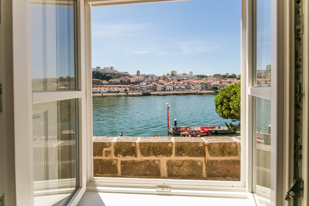 Apartamento de 2 dormitorios con balcón y vistas al río - Edificio contiguo