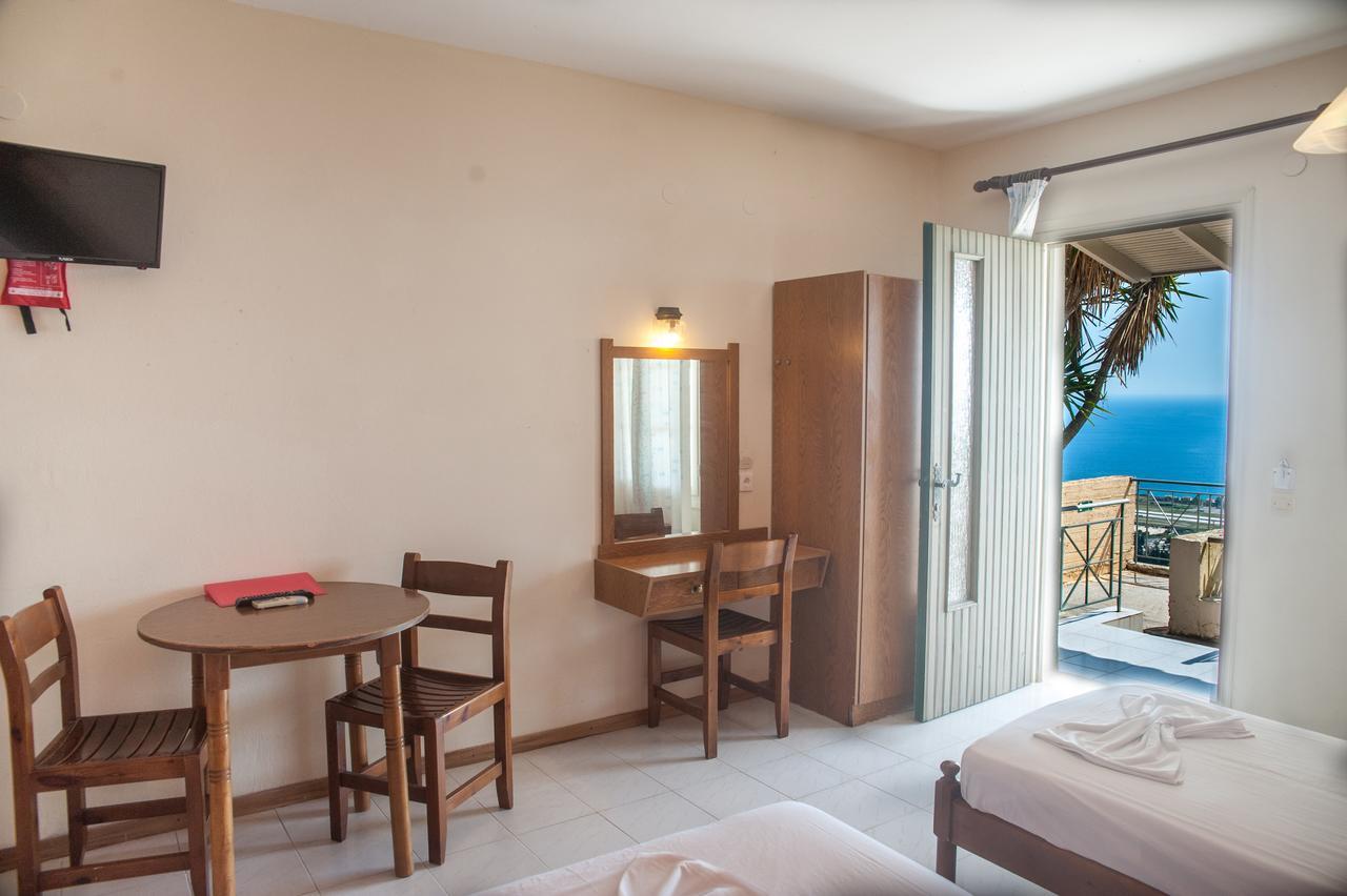 Studio with Sea View
