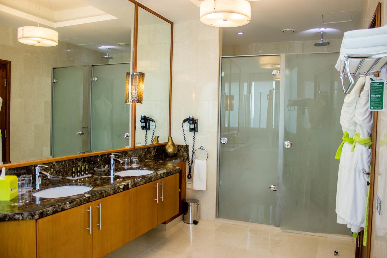 Penthouse met 4 Slaapkamers - Panoramisch Uitzicht op de Burj Khalifa/fontein - Gratis Retourvervoer in Luxe Voertuig van/naar de Luchthaven