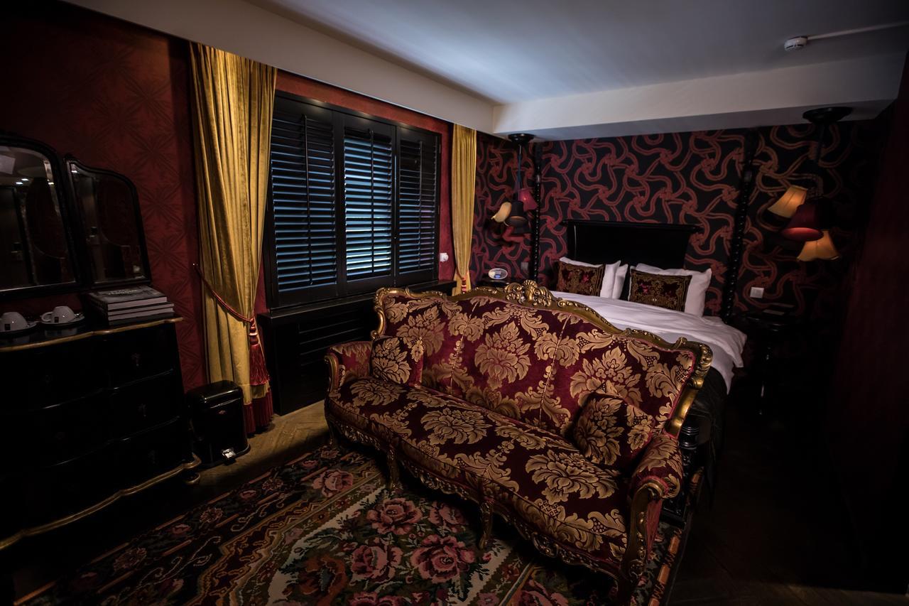 One-Bedroom Suite Spa Bath Paris,1588032773:JPEG