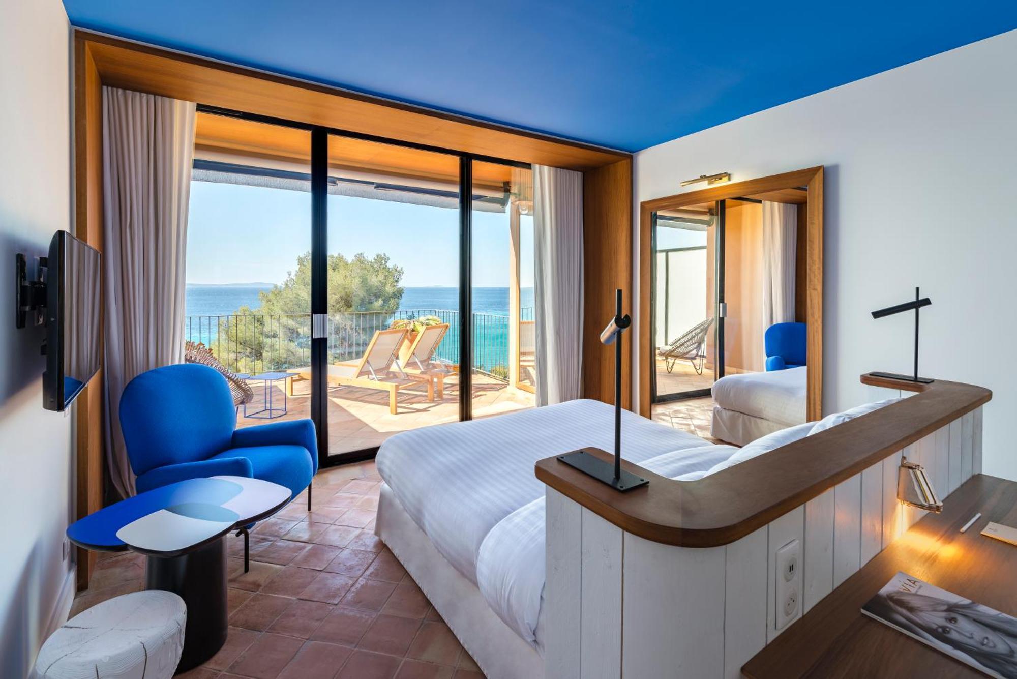 Room 32 m² with Terrace and sea view
