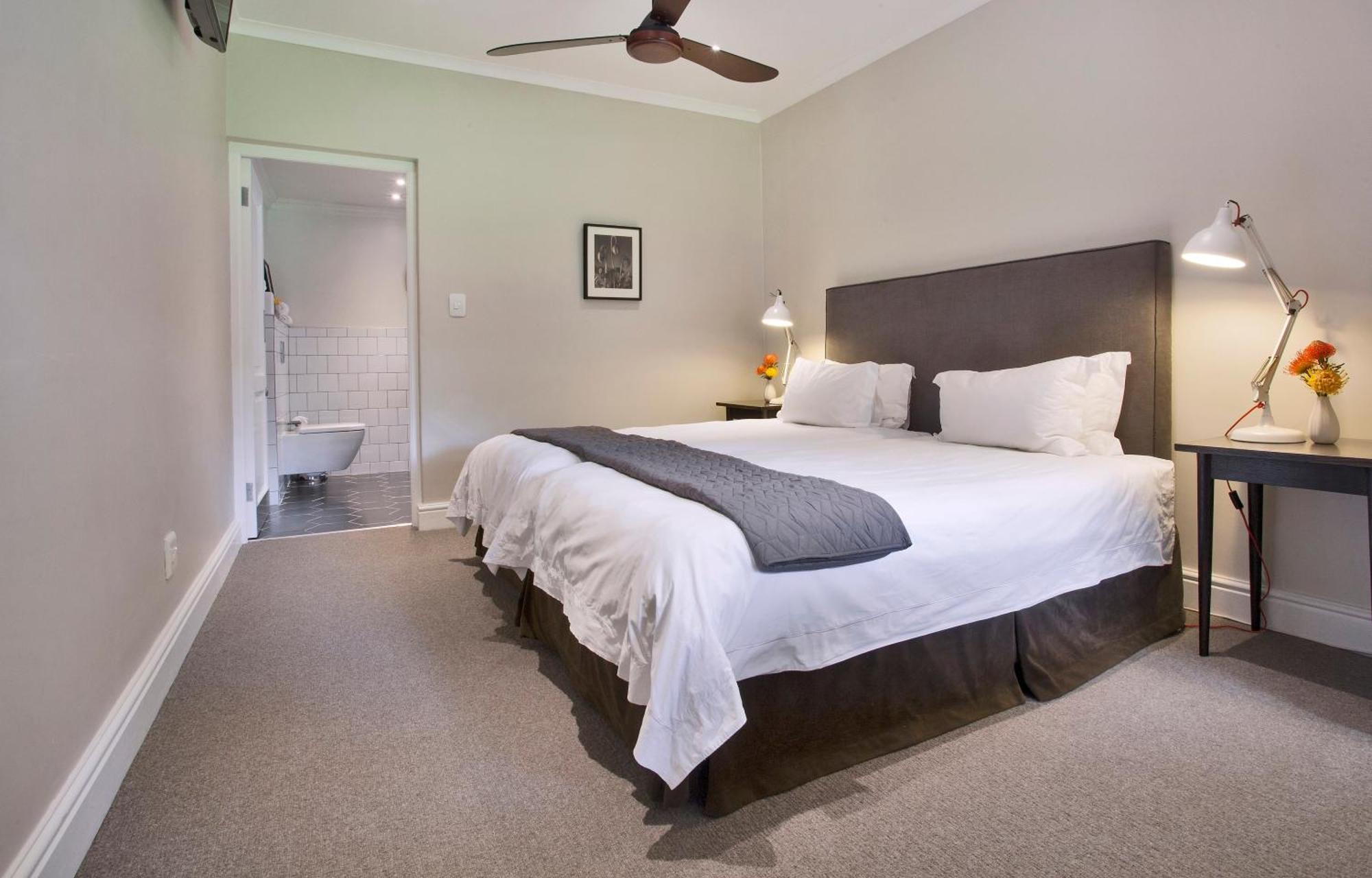 Zweibettzimmer zum Innenhof (keine Aussicht)