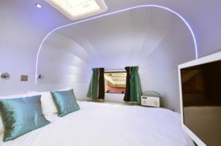 Superior Caravan (2 Adults)