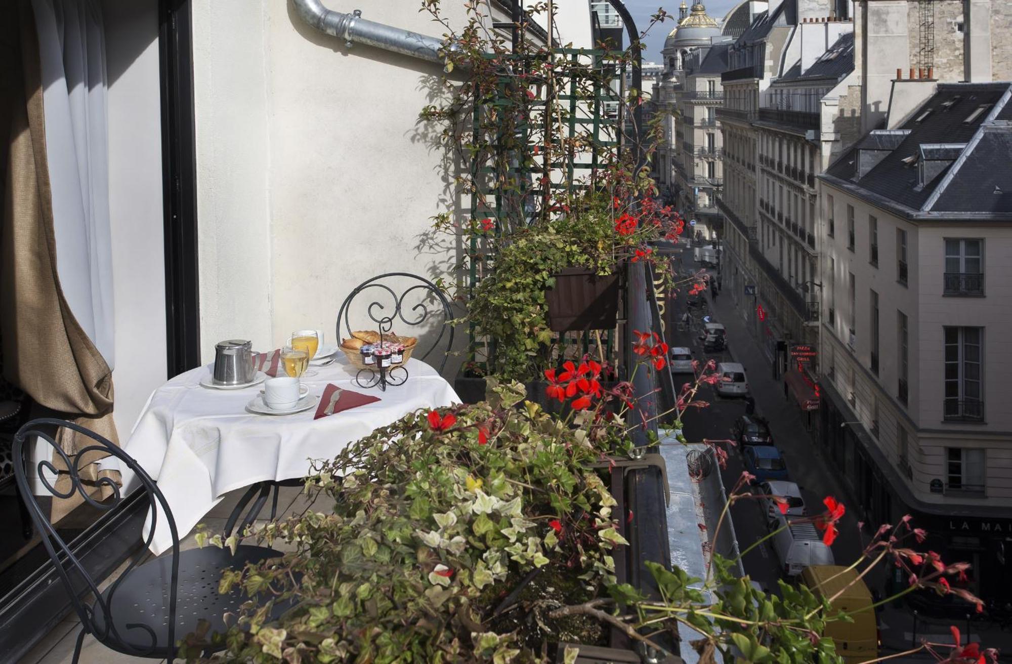 Chambre Double ou Lits Jumeaux Deluxe avec Terrasse