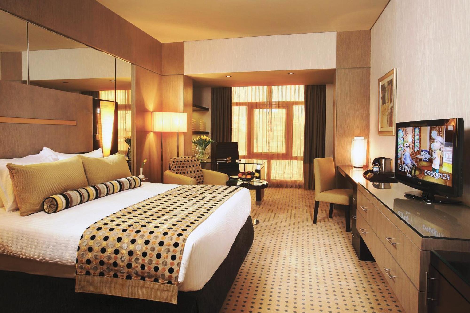 Deluxe King Suite