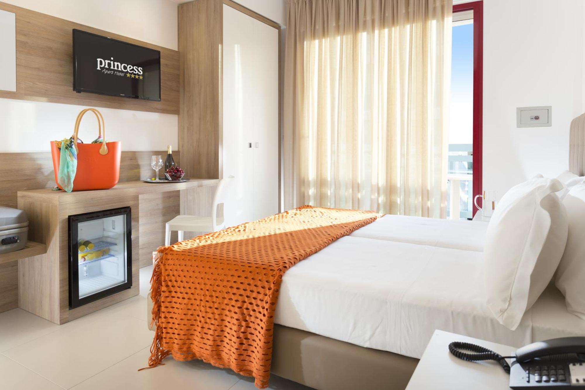 Double Room,684738318:JPEG