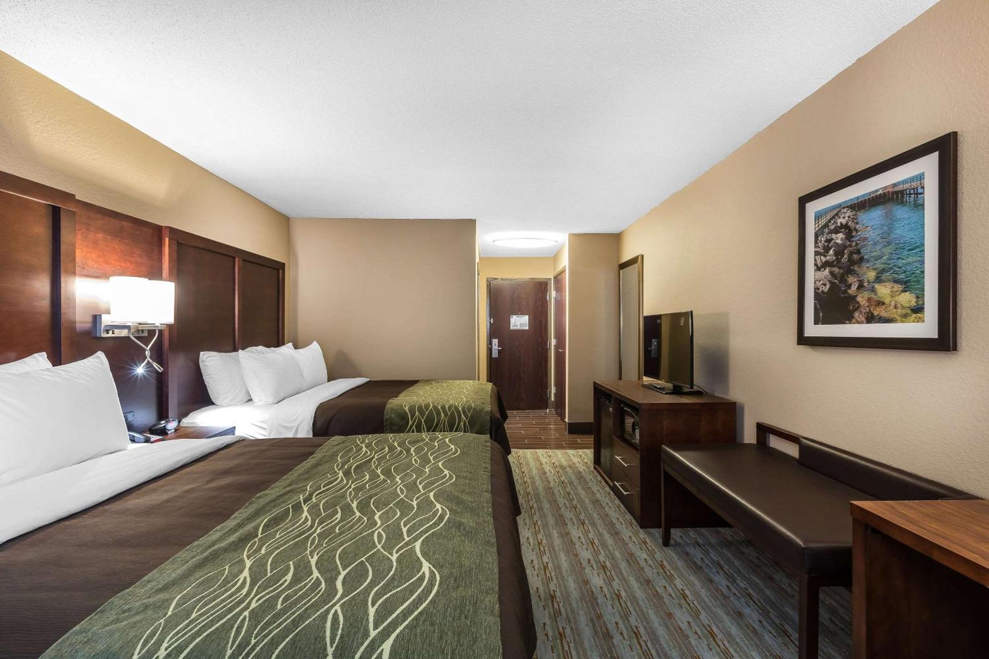 Queen Room with Two Queen Beds - Non-Smoking