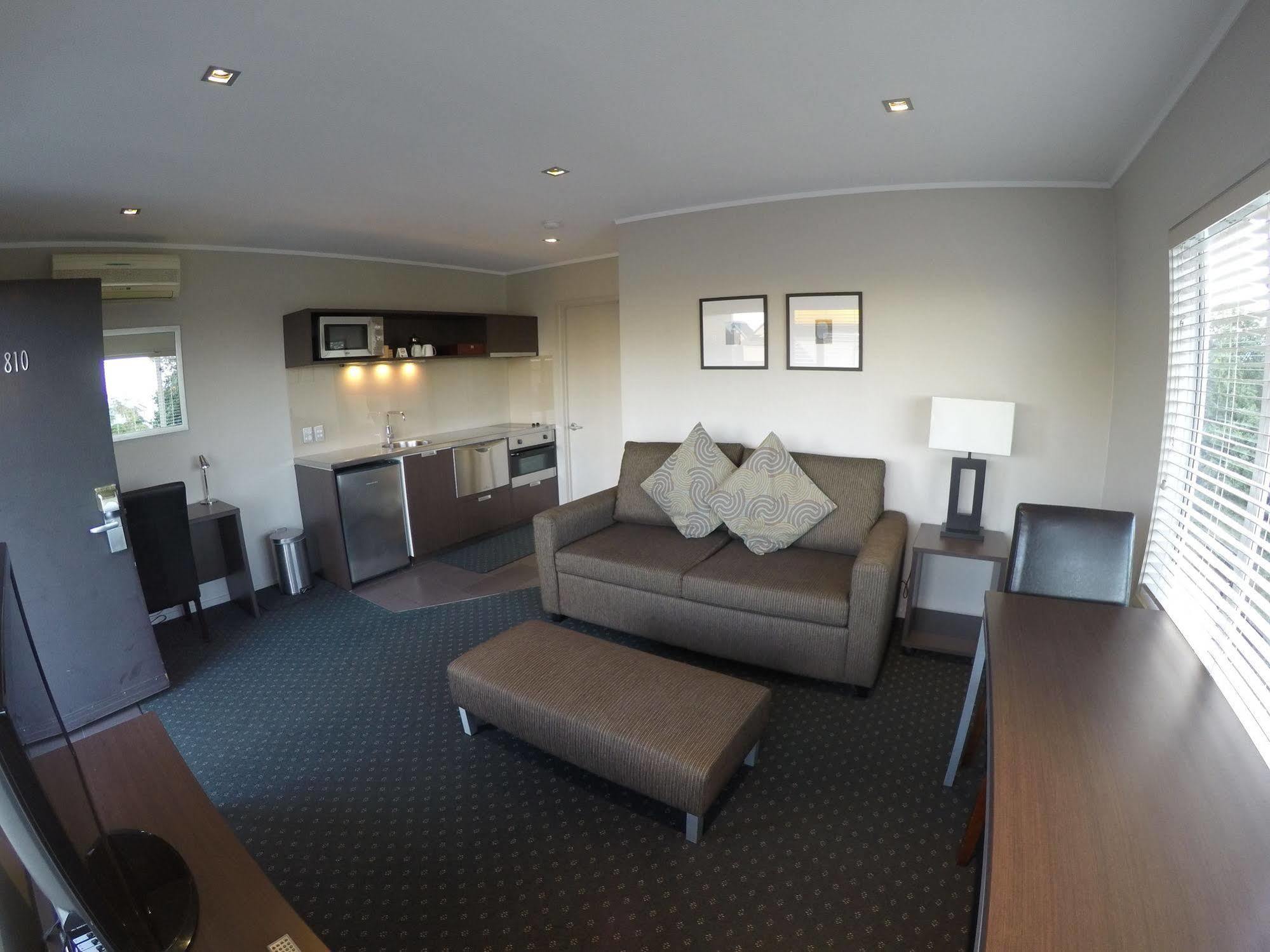 Premium Suite