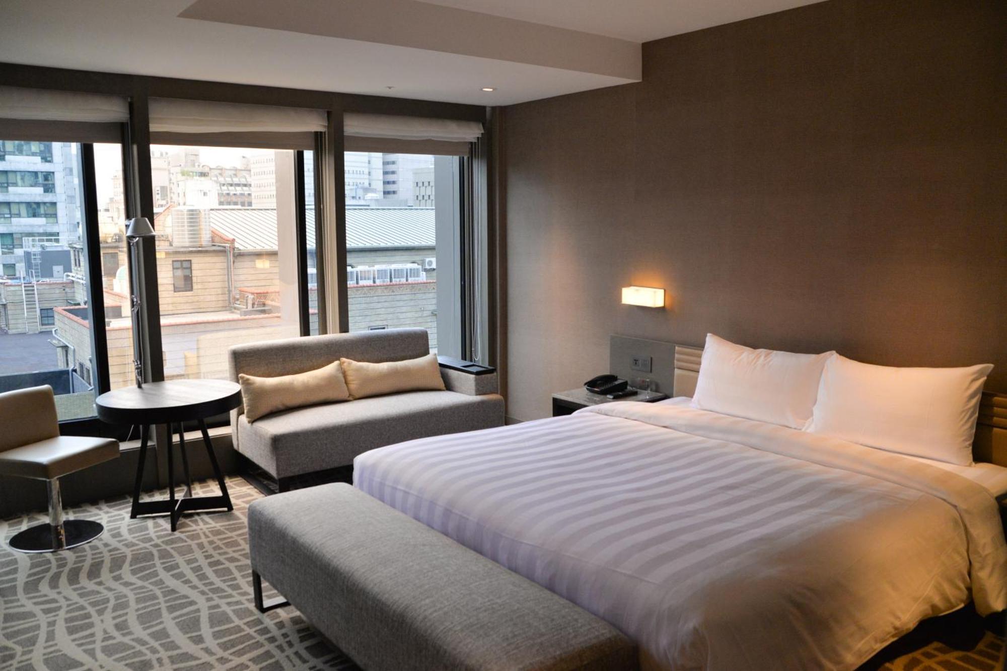 Midtown Suite