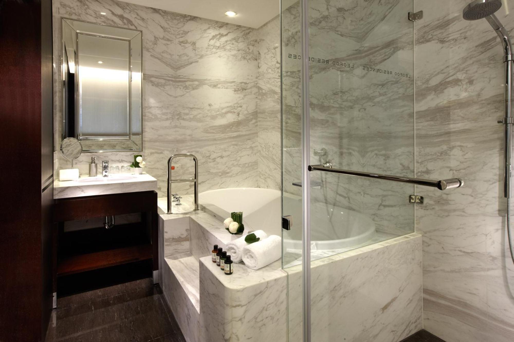 Twin Suite with City View