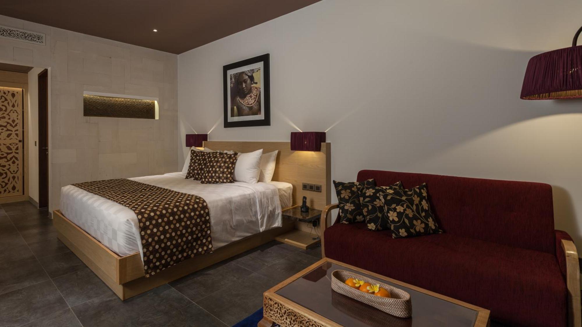 Signature Suites Adult Only,693622470:JPEG