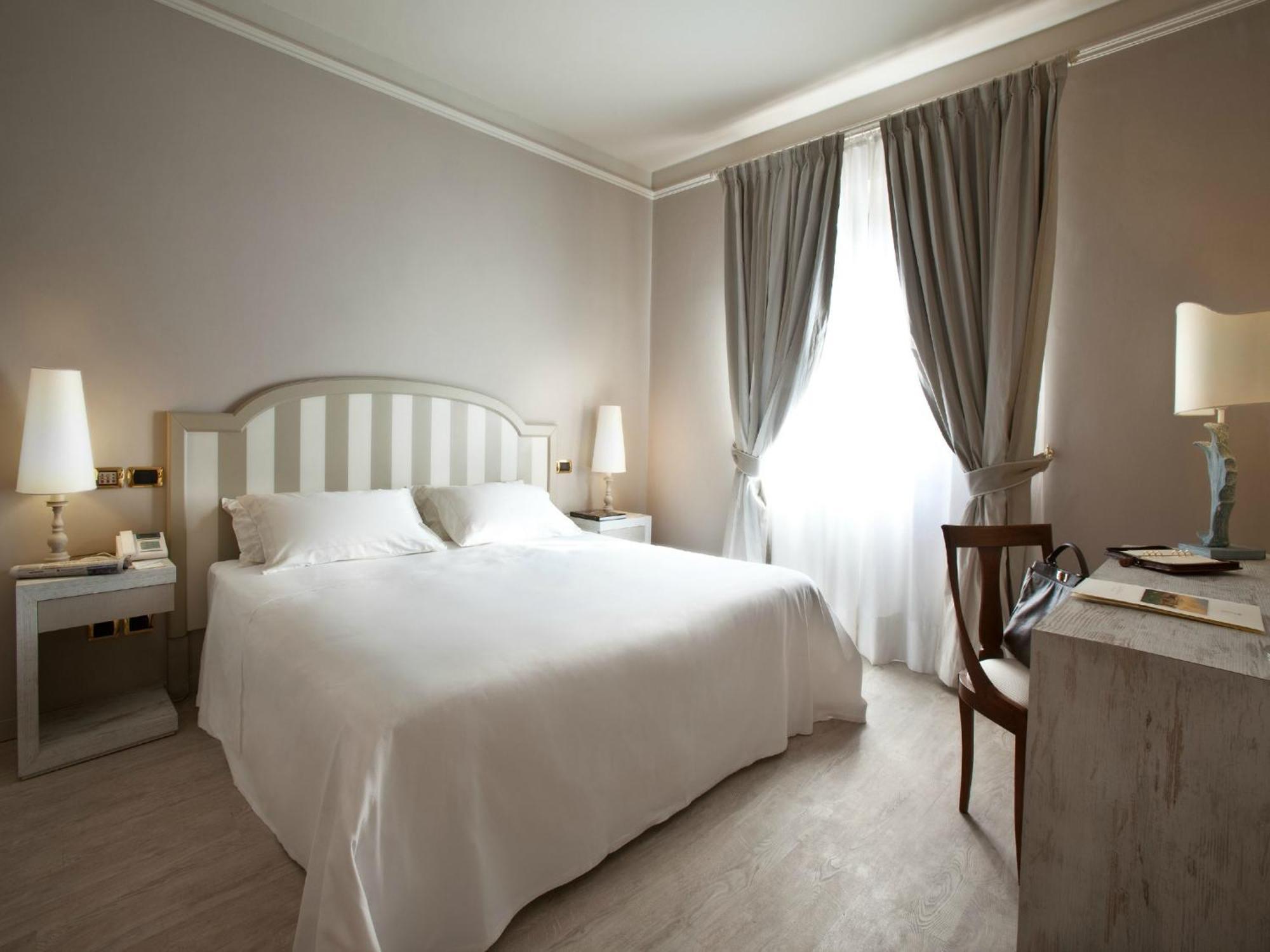 Classic Double  Room