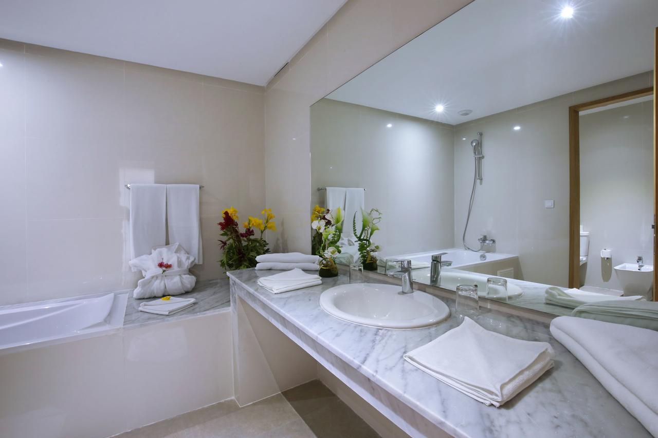 Suite with Sea View
