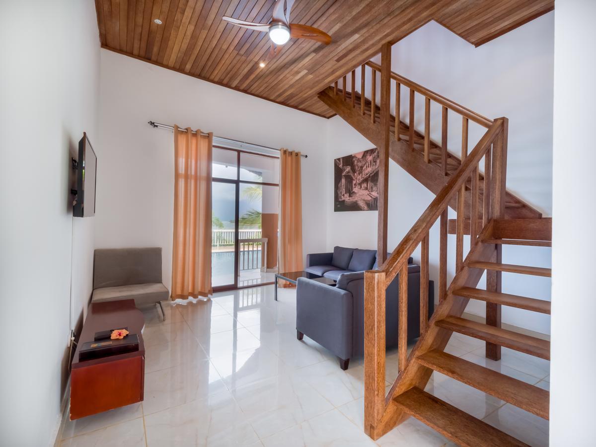 Chambre en Duplex - Vue sur Piscine