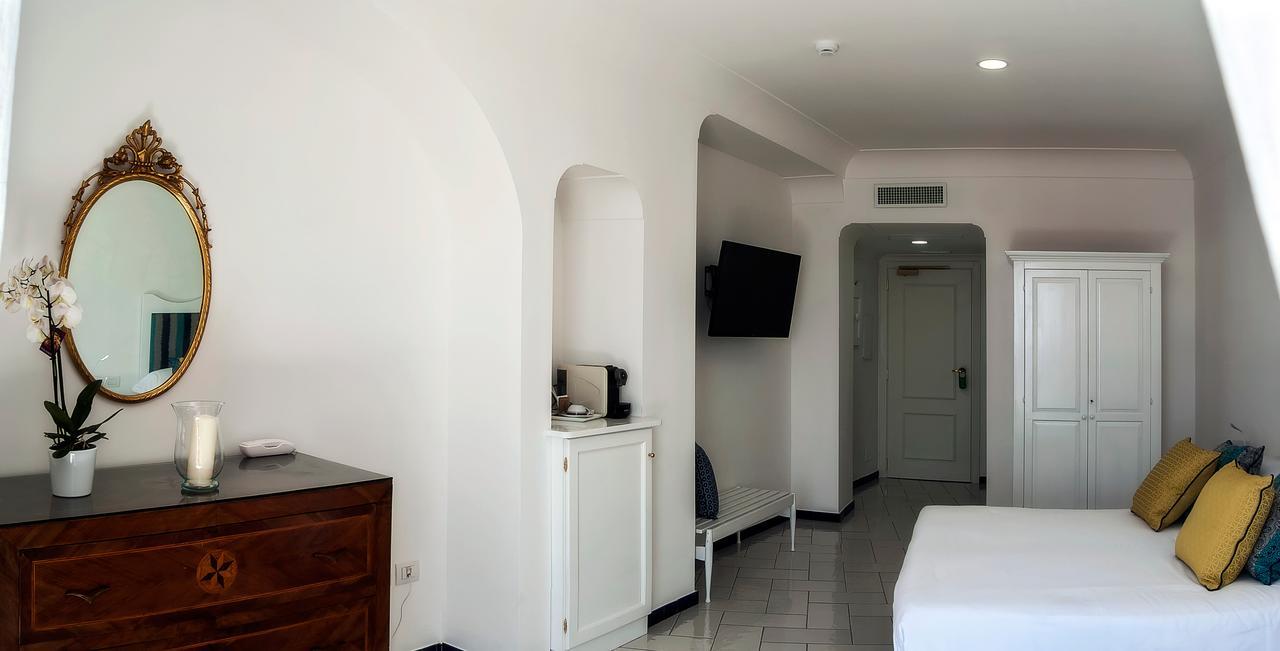 Deluxe Double Room with Sea View