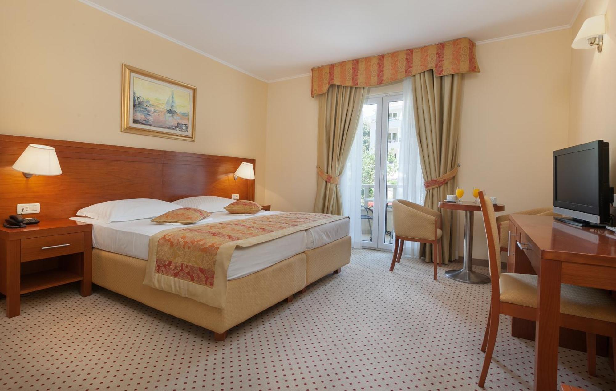 Standard Doppelzimmer mit Parkblick