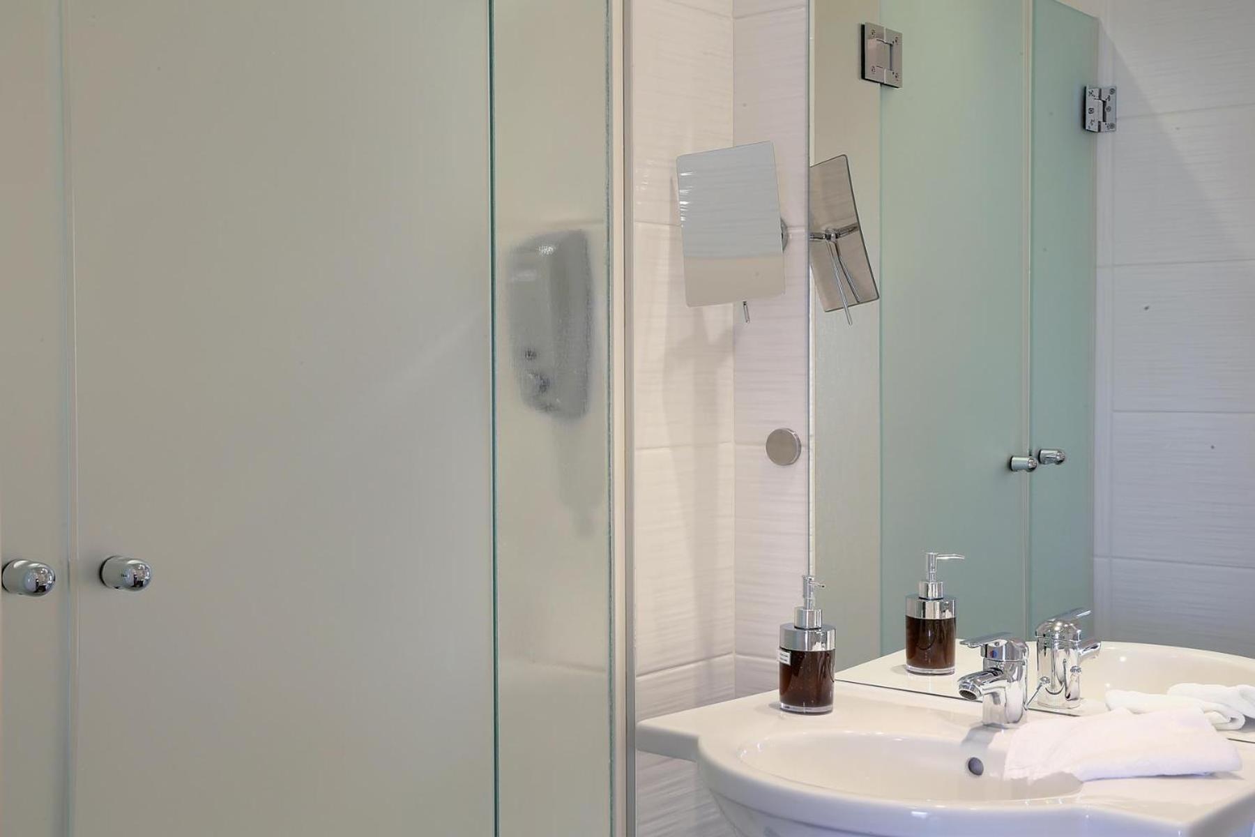 Chambre Simple Confort - Non-Fumeurs