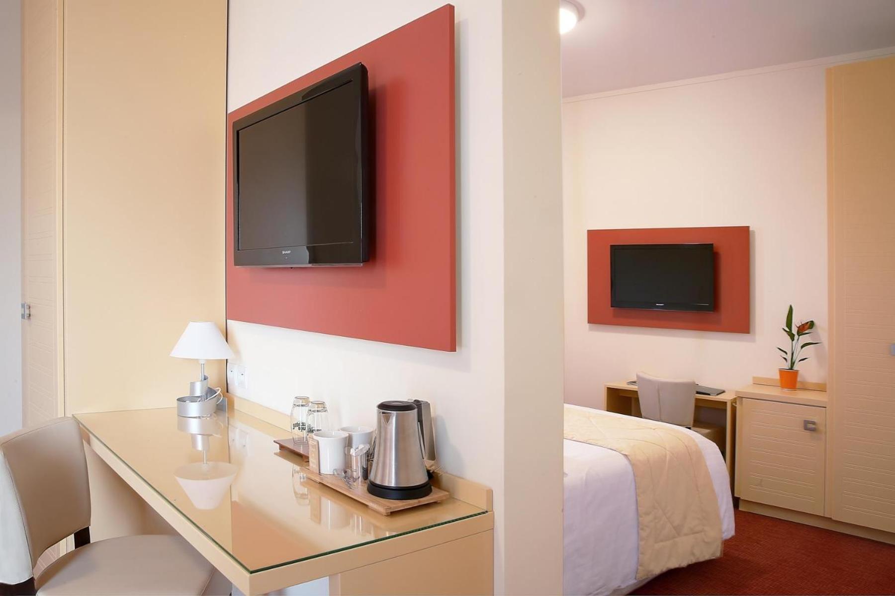 Chambre Lit King-Size avec Canapé-Lit