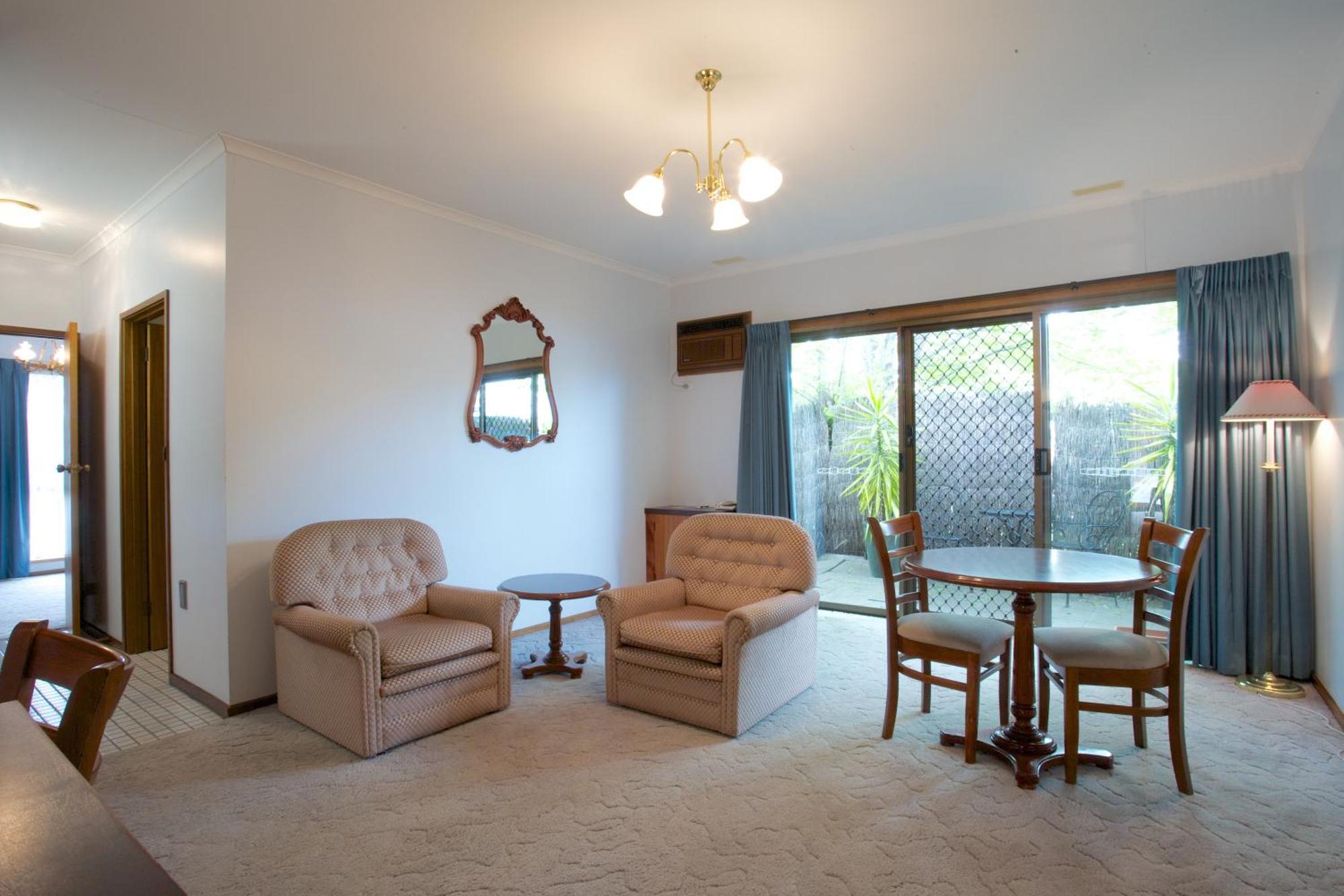 Superior Queen Room with Spa Bath