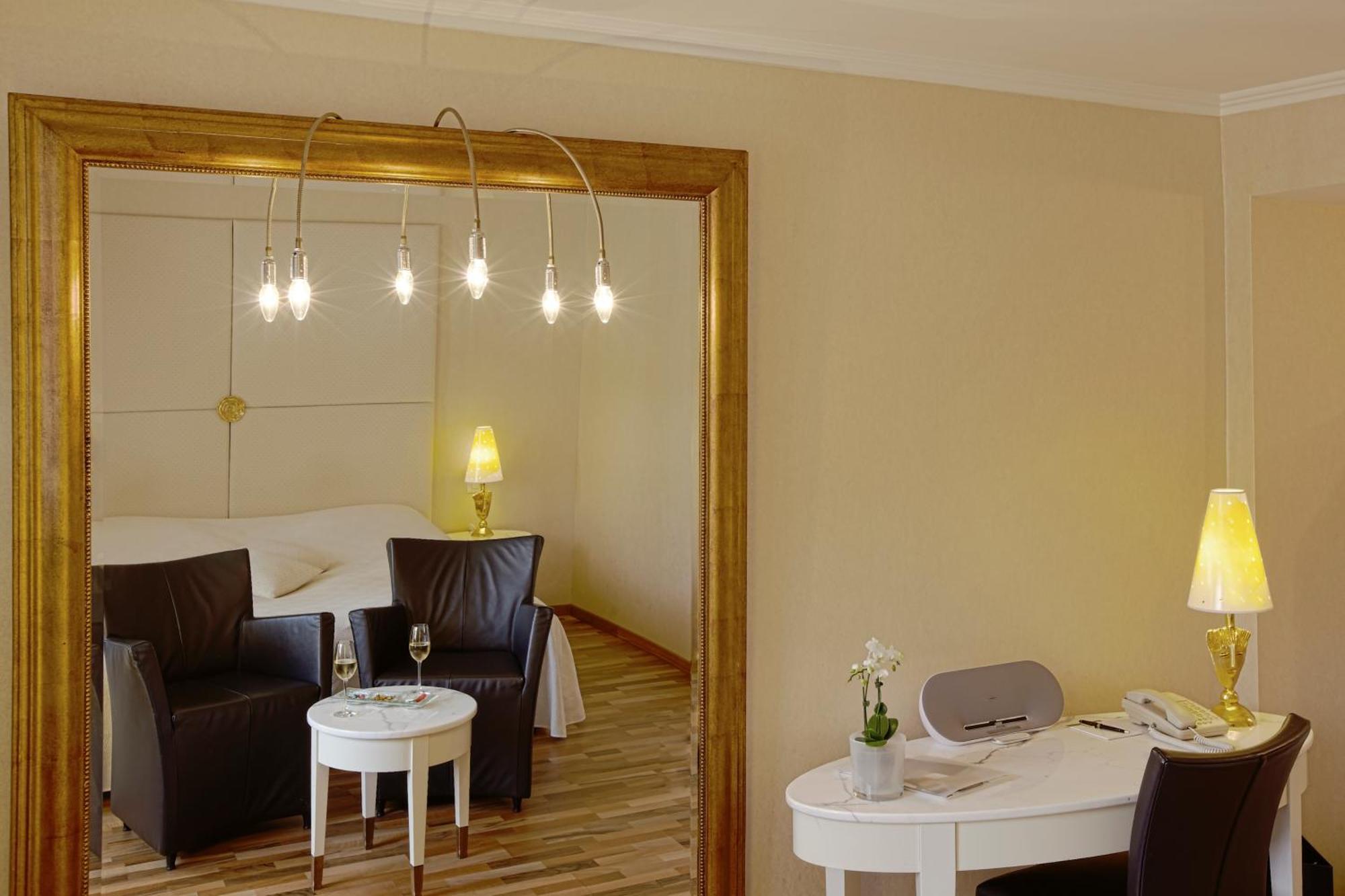 Triple Room with City View