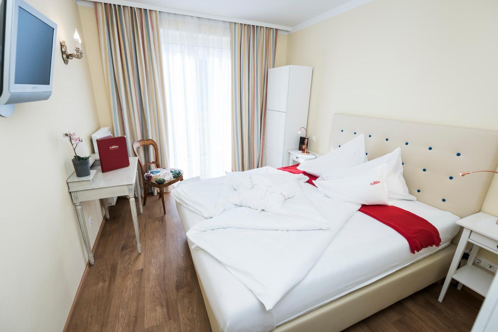 Economy Double Room,1037964733:JPEG