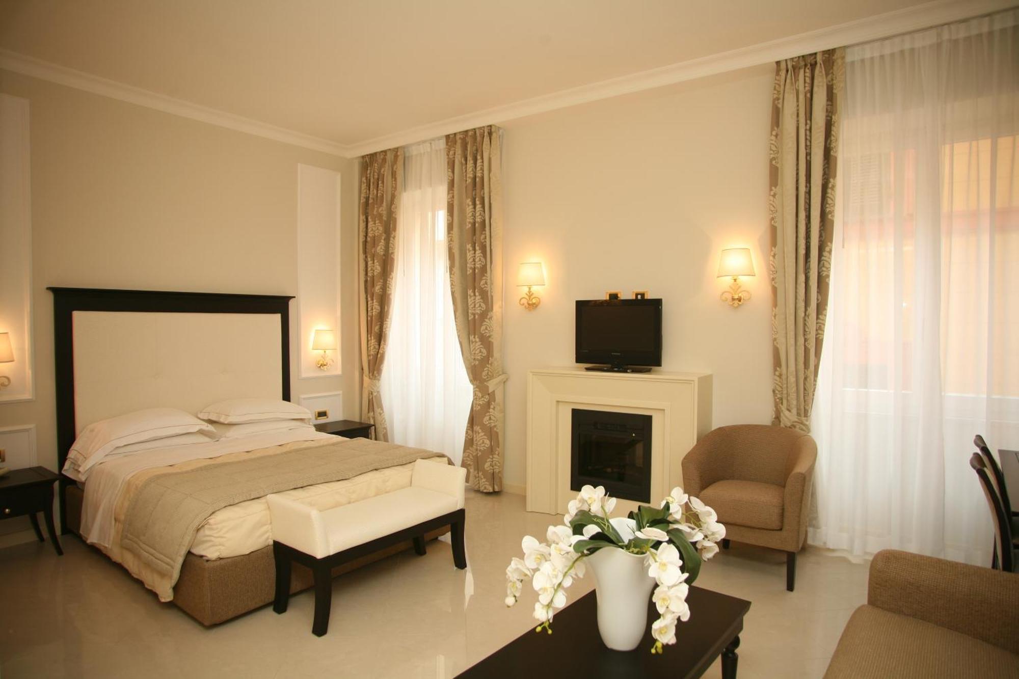 Deluxe Triple Room,700335928:JPEG